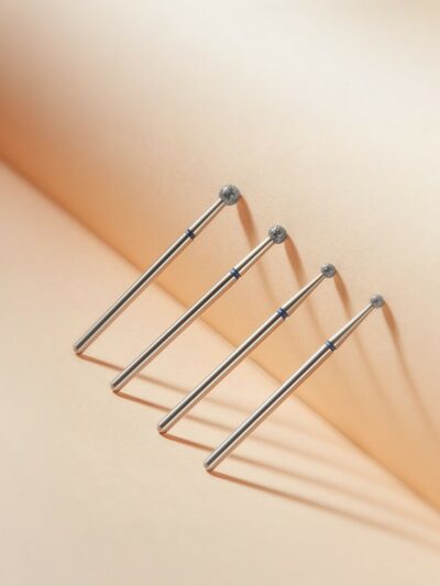 STALEKS – Angled brush for gel EXPERT width 4 mm / length 7 mm
