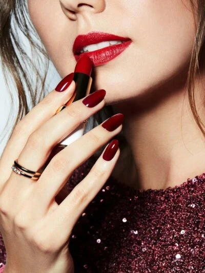 CND Vinylux Signature Lipstick #390