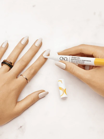 CND Solaroil ™ Solar Oil Pen