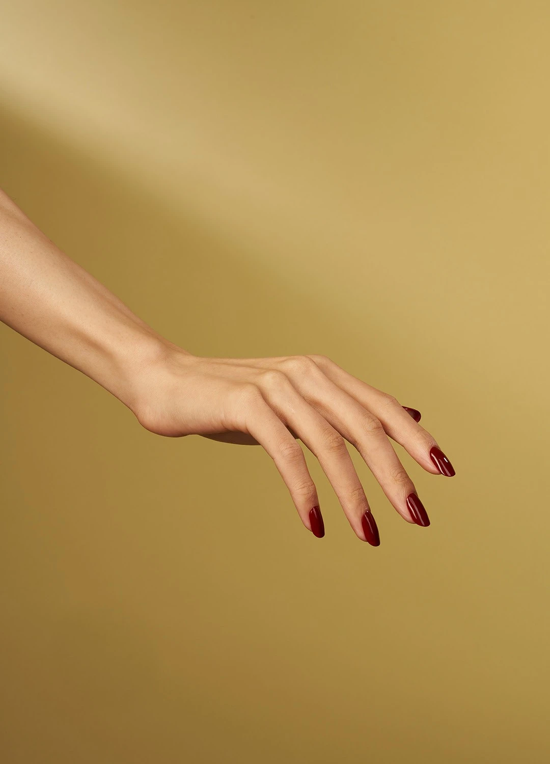 CND Shellac Take Root – Diep Rood #473